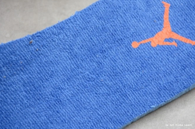 Rivals' Jordan Retro Air 136064-148 'Knicks 3 0802